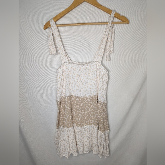 Anthropologie Lazy Sundays Tan White Ditsy Floral Knot Tie Tank Lined Dress Sz M - Picture 2 of 11